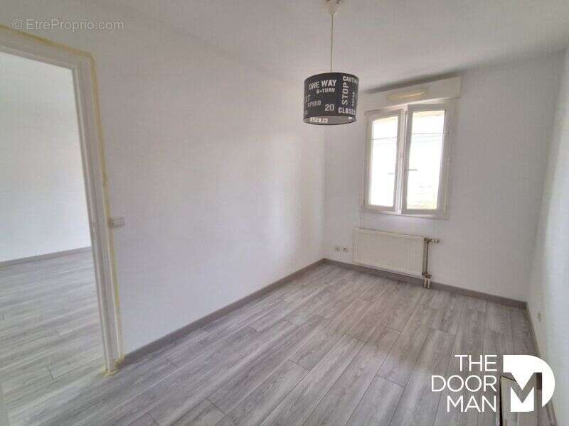 Appartement à LE PERRAY-EN-YVELINES