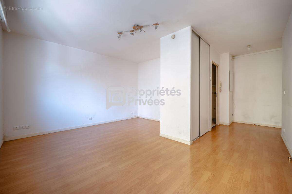 Appartement à VILLEMOMBLE