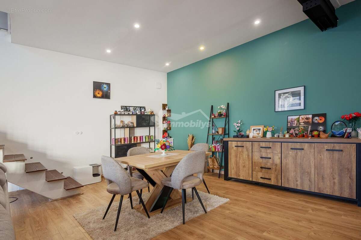 Maison à OULCHY-LE-CHATEAU