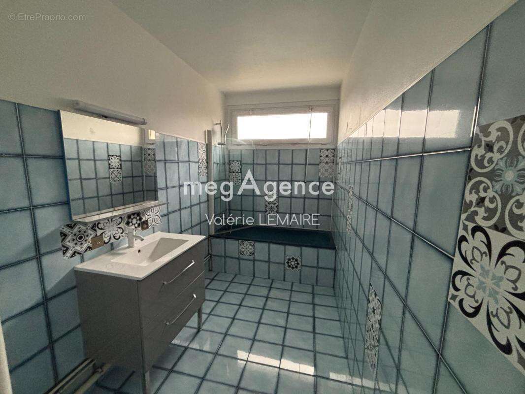 Appartement à BRIE-COMTE-ROBERT