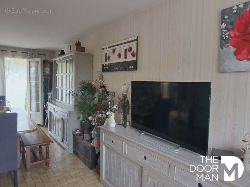 Maison 18400 - photo 2