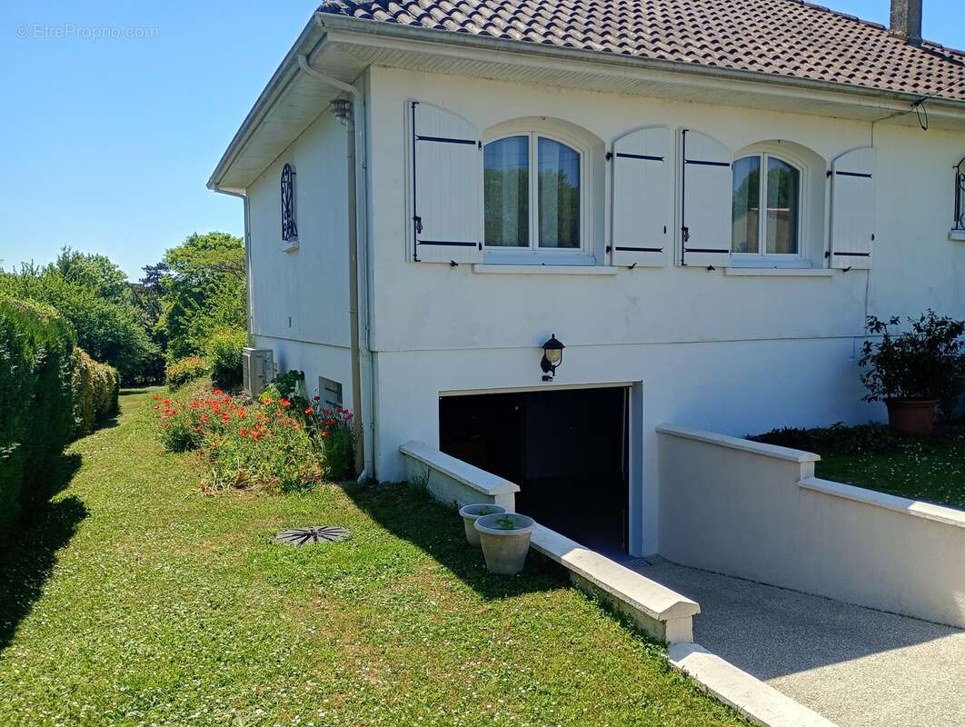 Maison 86 m² à Saint-Brice  - photo 37