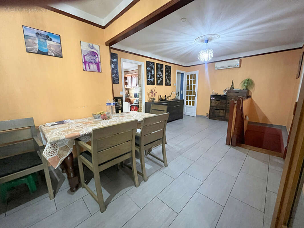 Maison à PONT-SAINTE-MAXENCE