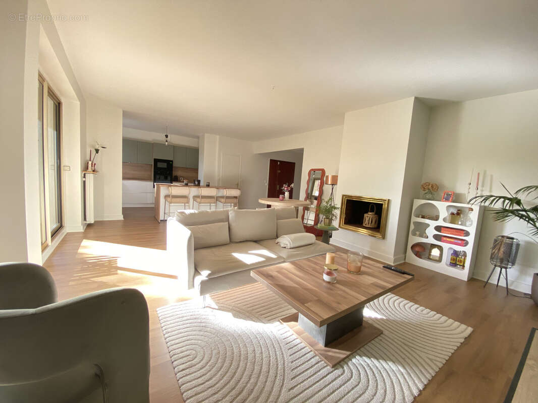 Appartement à LE PLESSIS-ROBINSON