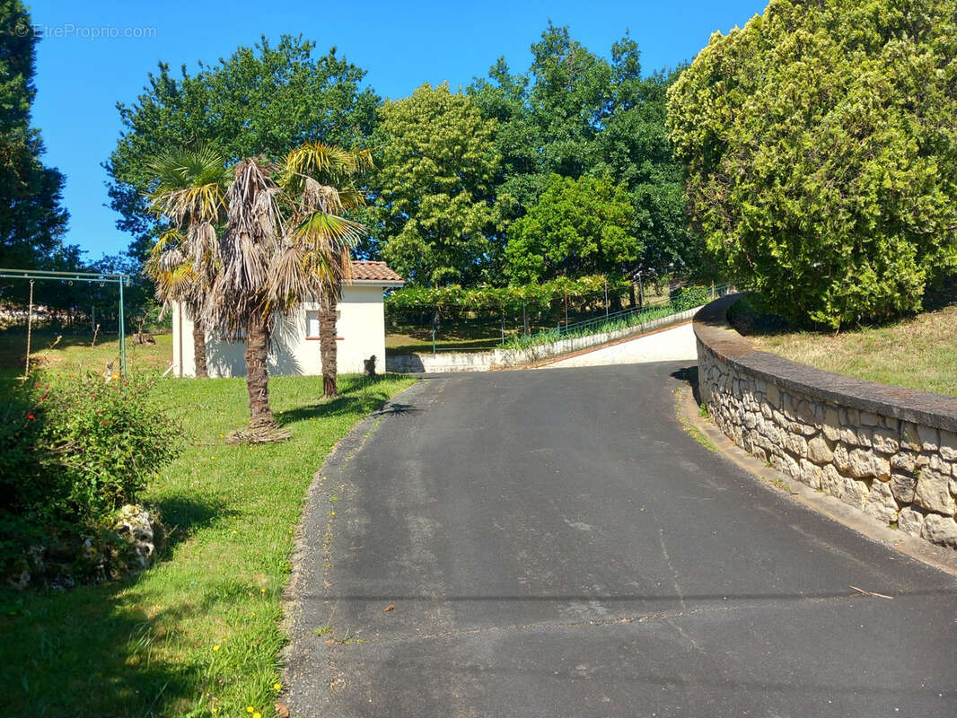 Maison à MONSEMPRON-LIBOS