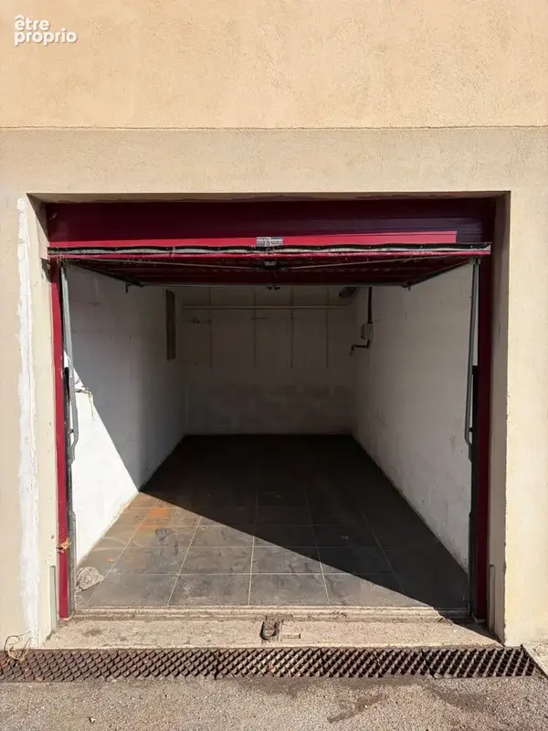 Garage FERME dans une résidence sécurisée  Marseille 13eme - photo 2