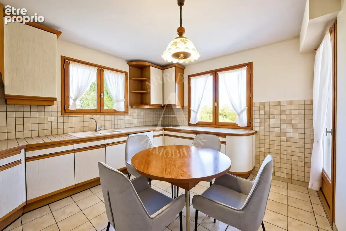 Maison 177 m² à Ornex  - photo 4