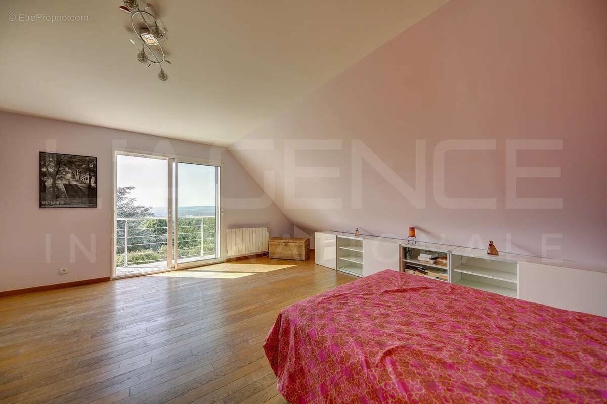 Maison familiale avec vue panoramique et piscine - photo 14