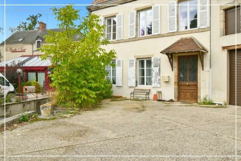 Maison à CHATEAUMEILLANT