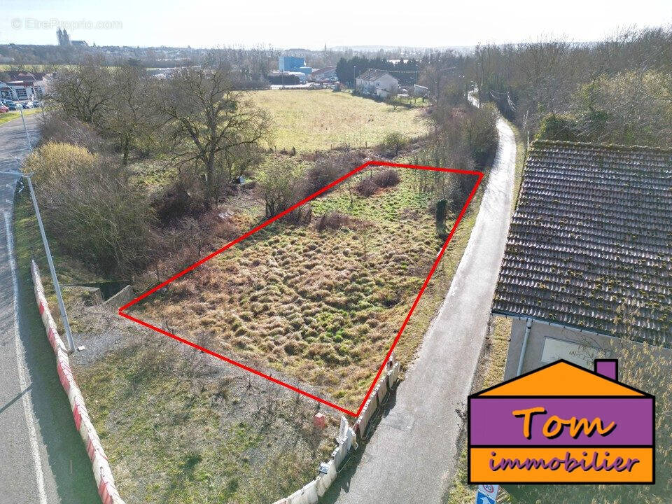 Terrain à LUNEVILLE