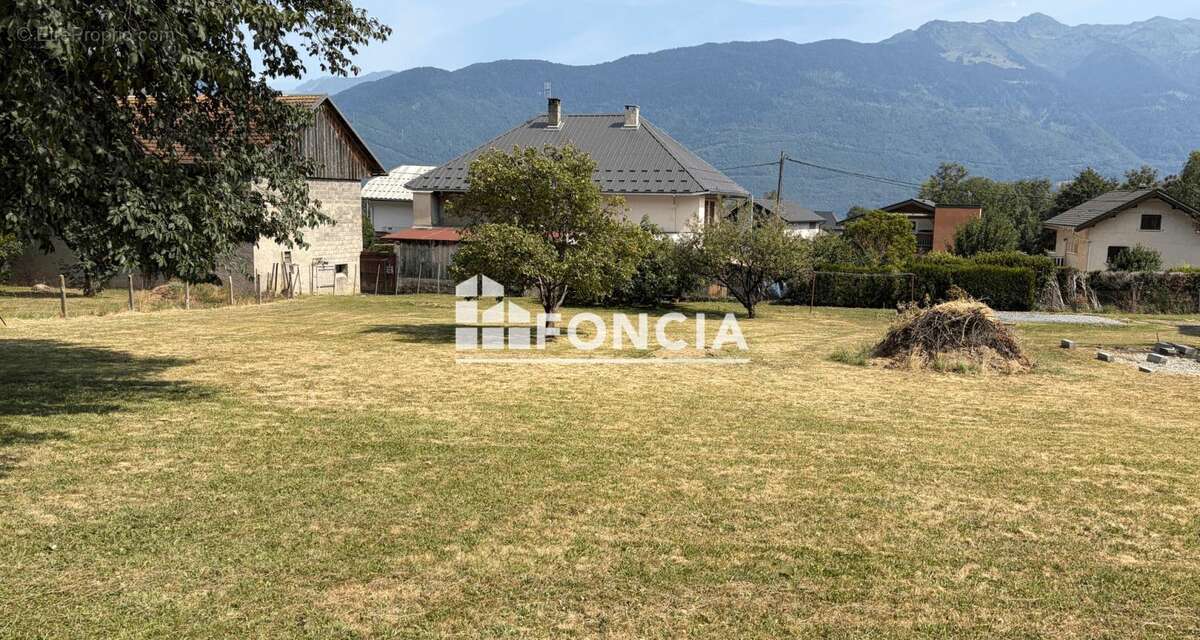 Terrain constructible viabilisé de 769 m² – Mercury - photo 6