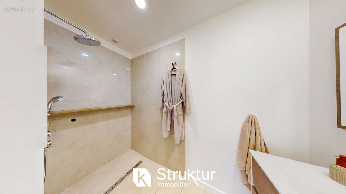 Appartement à SEREMANGE-ERZANGE