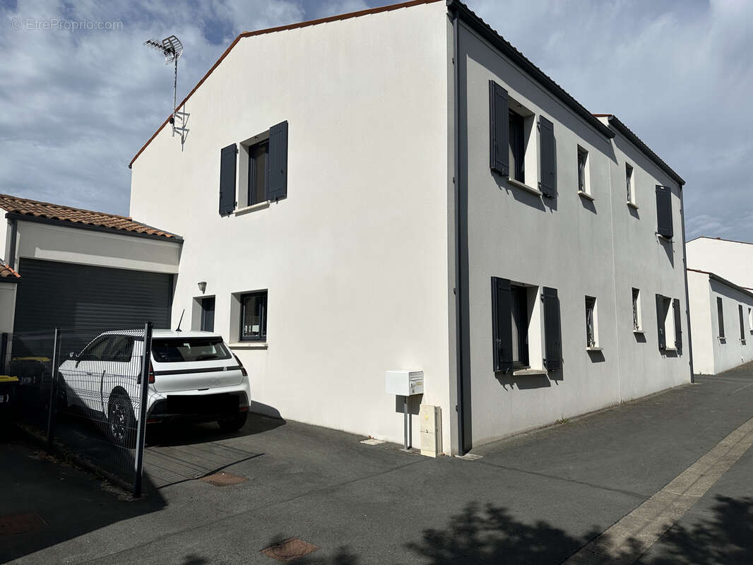 Maison à SAINT-GEORGES-DE-DIDONNE