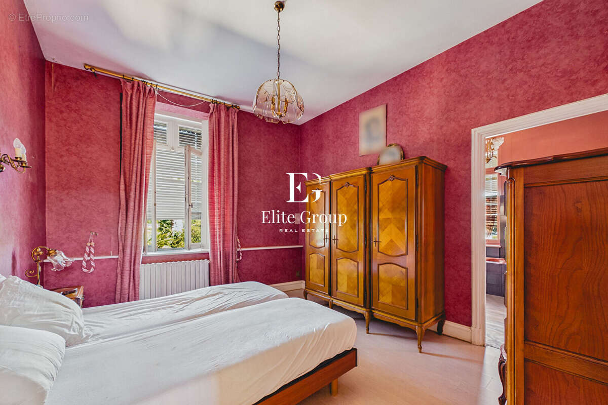 Maison à CHATEAUNEUF-SUR-CHARENTE