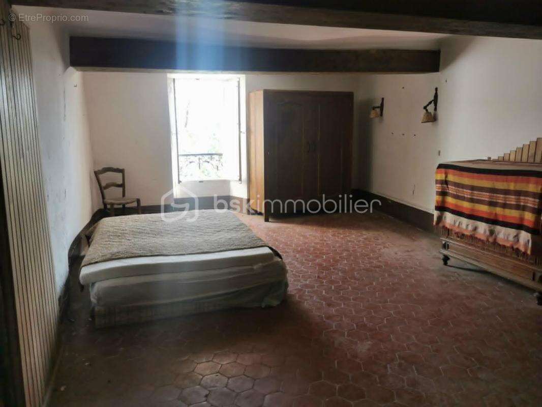 Appartement à THOARD