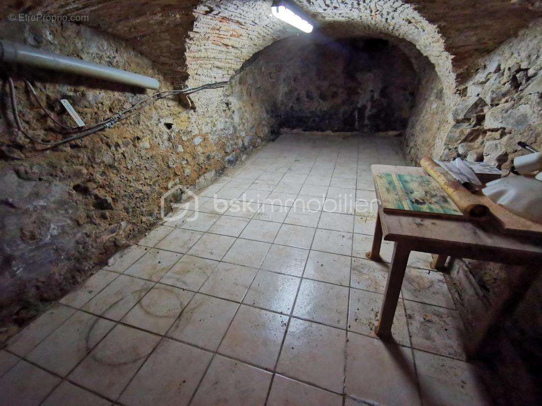 Maison à PIERRE-CHATEL