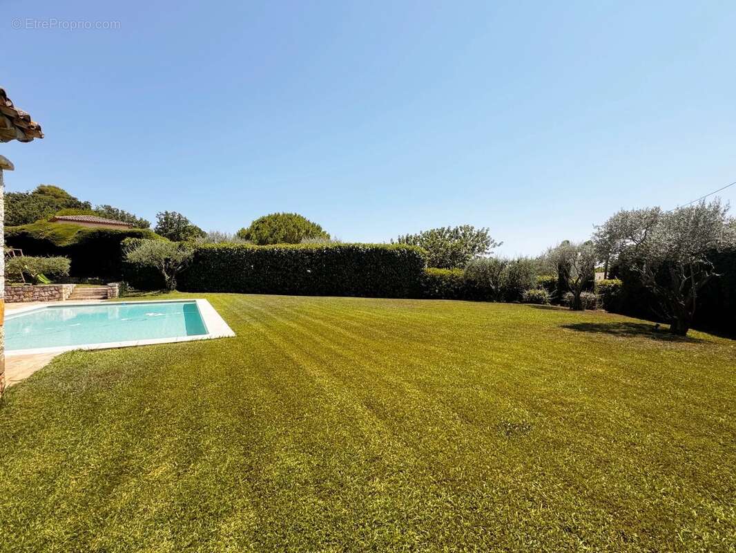 Maison à MOUGINS