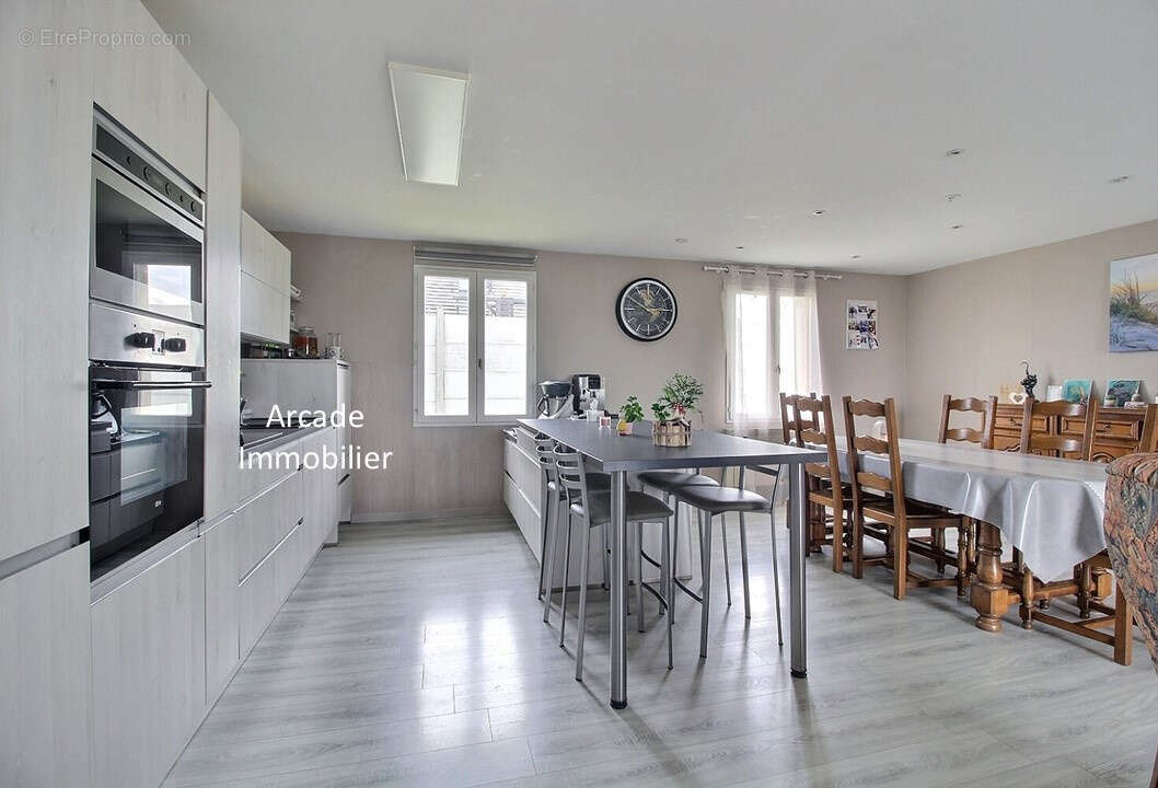 Maison à OCTEVILLE-SUR-MER