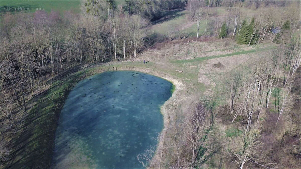 Terrain à HIRSON