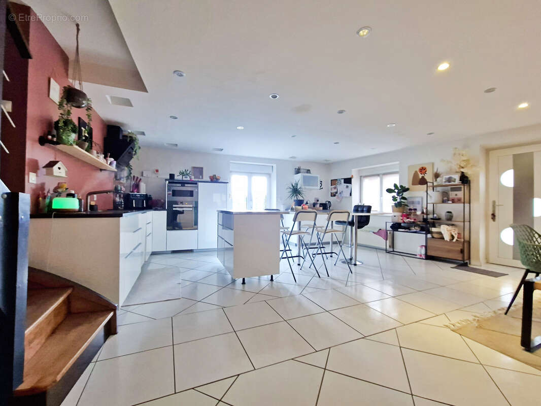 Maison à ESSEY-ET-MAIZERAIS