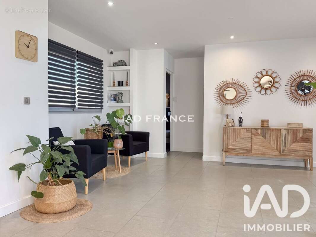 Photo 2 - Maison à MARIGNANE