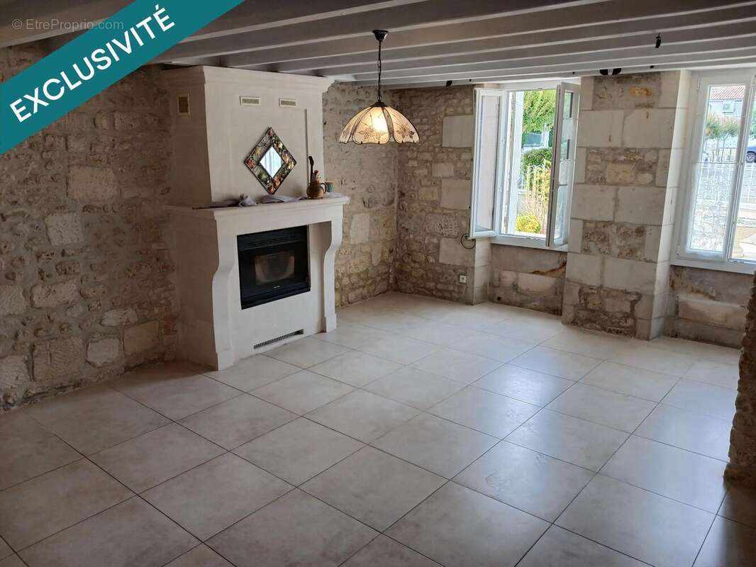 Photo 3 - Maison à JAZENNES