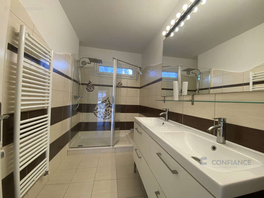 Appartement à VILLEURBANNE