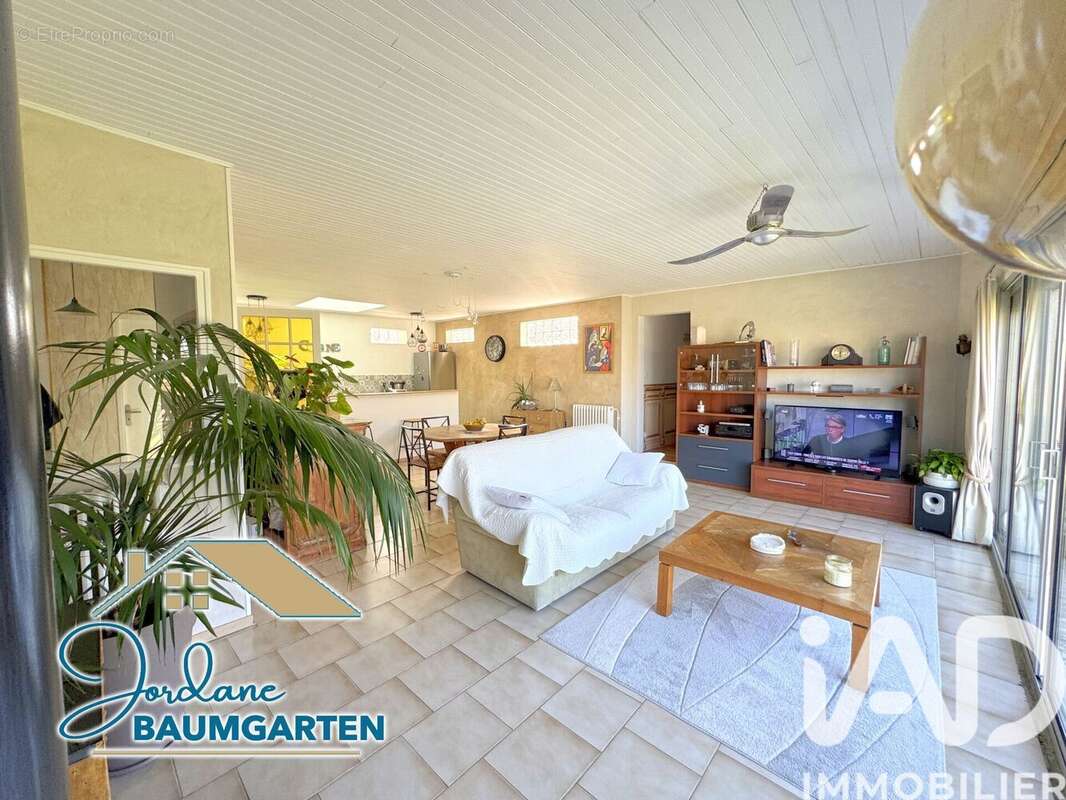 Maison 75 m² à Chenac-Saint-Seurin-D'uzet  - photo 8