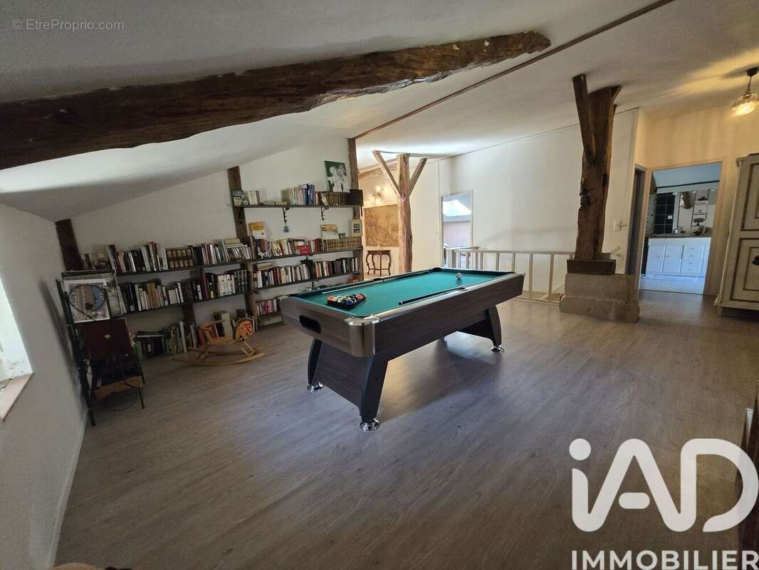 Maison 246 m² à Montignac-De-Lauzun  - photo 7