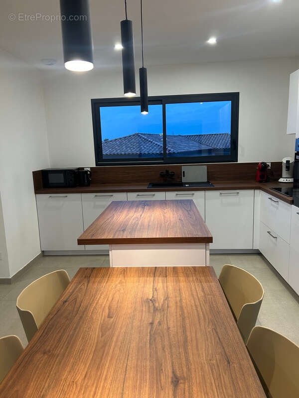 Maison à LA CALMETTE