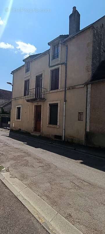 Dornecy (58) – Maison de village d'environ 120 m² – Jusqu'à 5 chambres – Garage, grange - photo 14