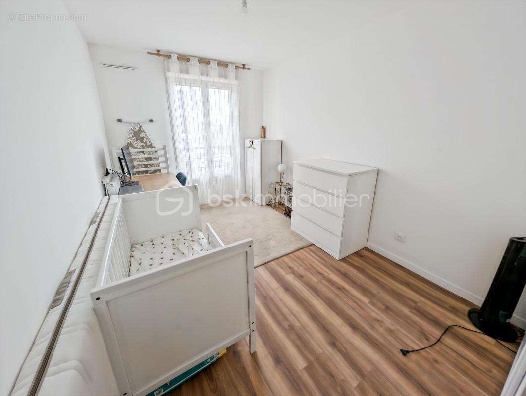Appartement à CHELLES