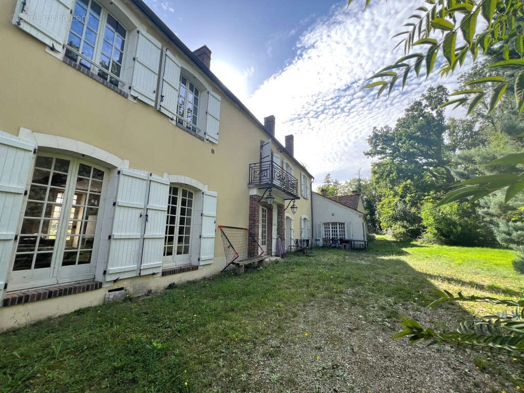 Maison à JOIGNY