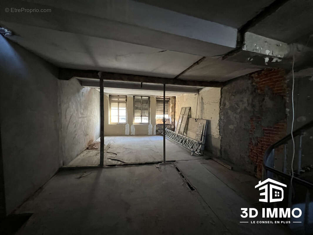 Appartement à AVESNES-SUR-HELPE