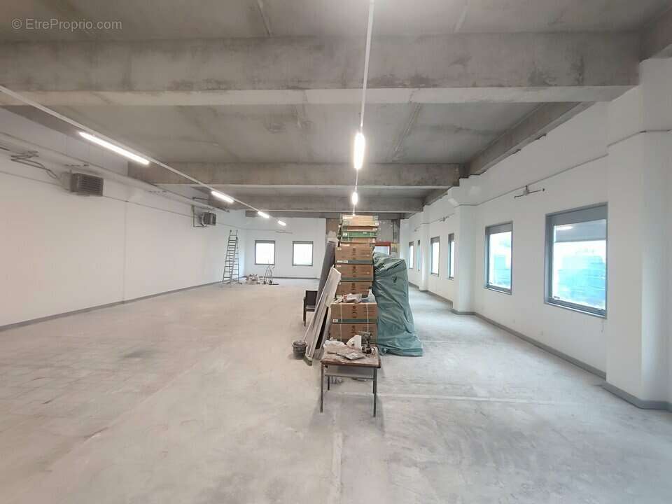 Autre à SAINT-QUENTIN-FALLAVIER