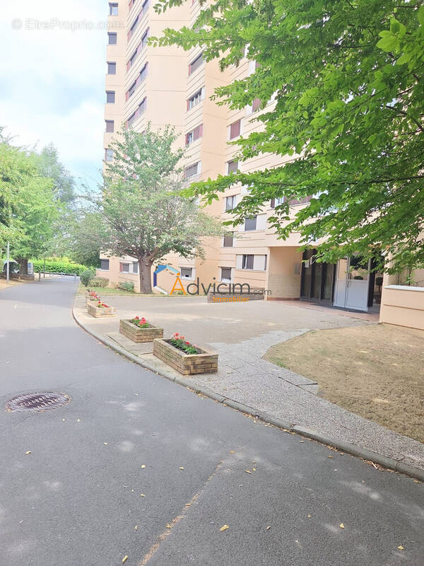 Appartement à CHAMPS-SUR-MARNE