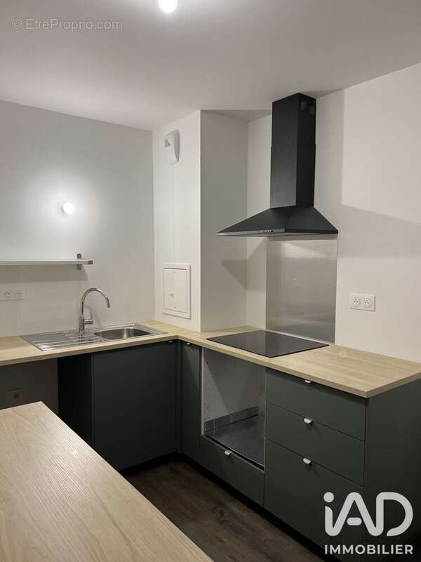 Appartement 46 m² à Savigny-Le-Temple  - photo 4