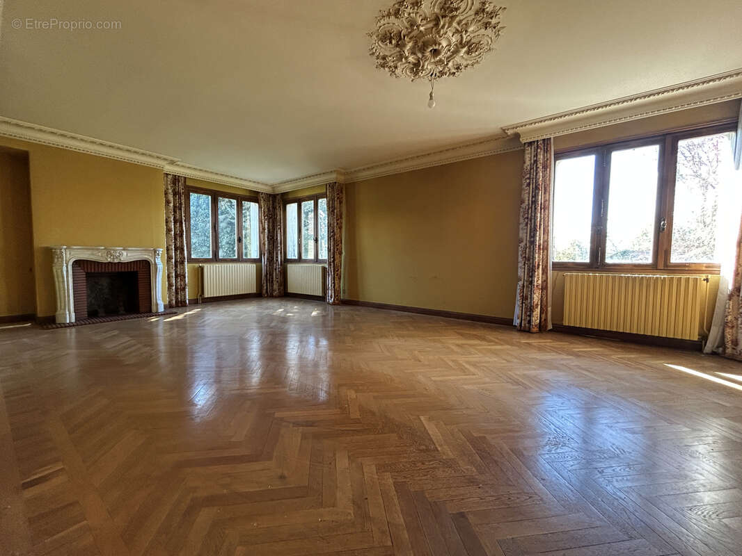 Maison à COMMENTRY