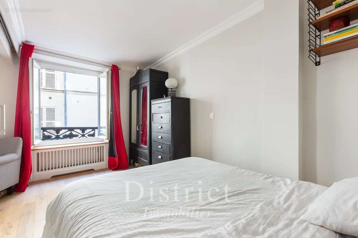 Appartement à PARIS-6E