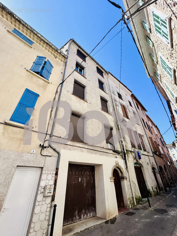 Appartement à CUERS