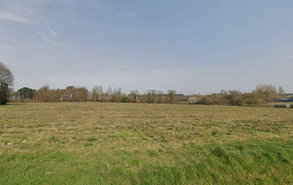 Terrain à MONTAUBAN-DE-BRETAGNE