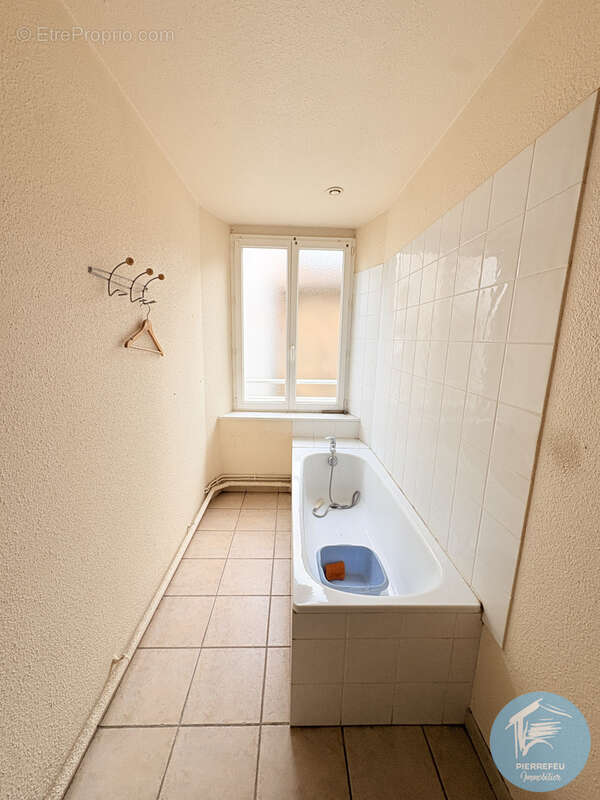 Appartement à SAINT-SYMPHORIEN-DE-LAY