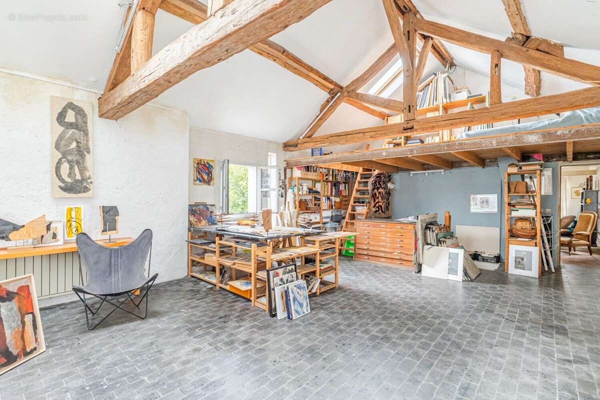 Maison à CHILLY-MAZARIN