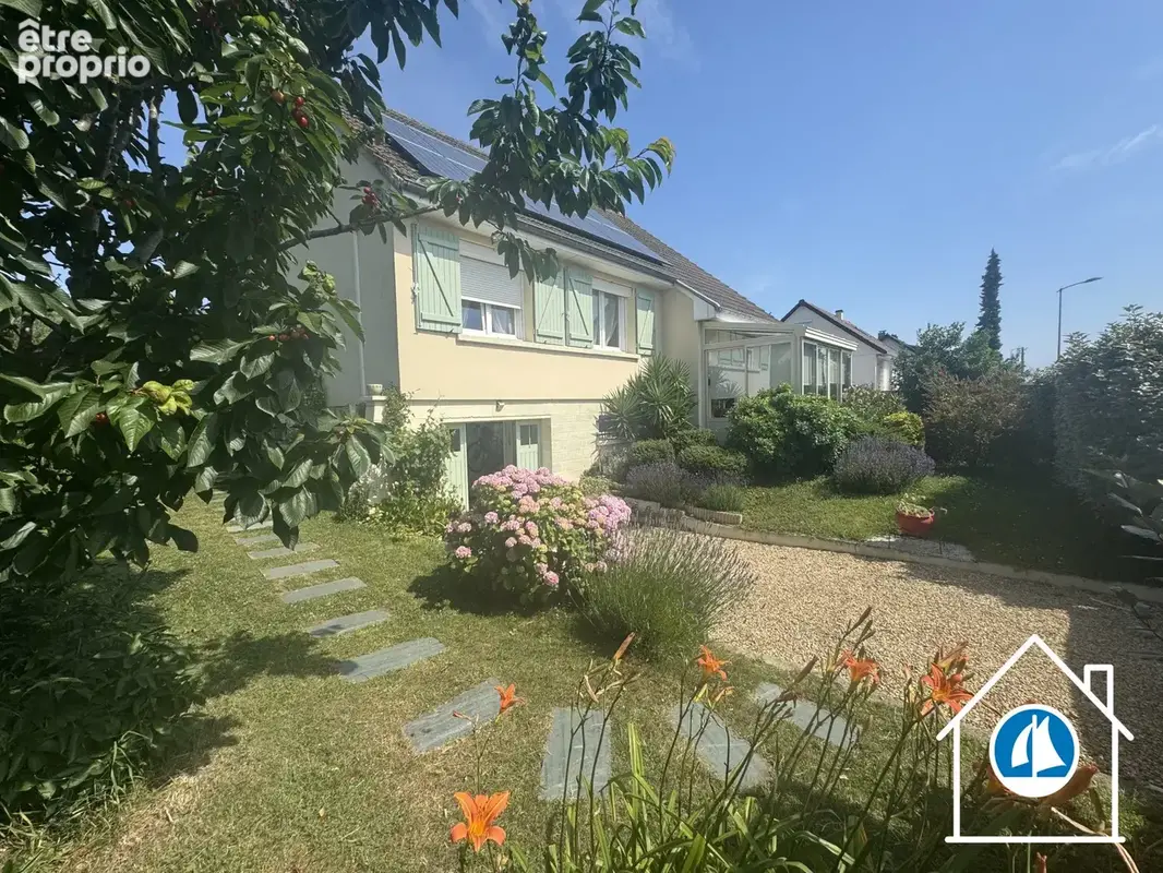 Photo Maison à Arromanches-Les-Bains au prix de 393 000€
