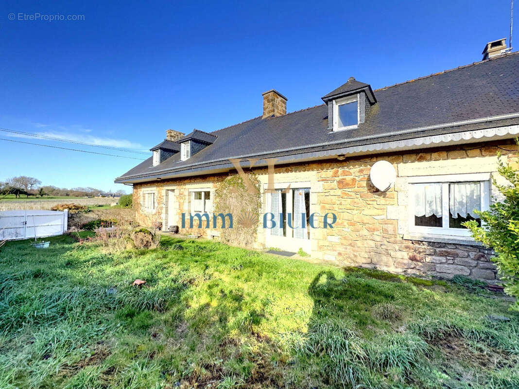 Maison à LA MEAUGON