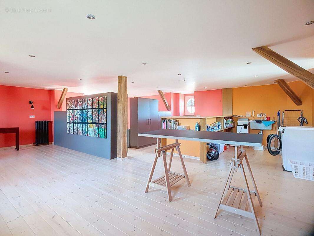 Maison à EGRISELLES-LE-BOCAGE