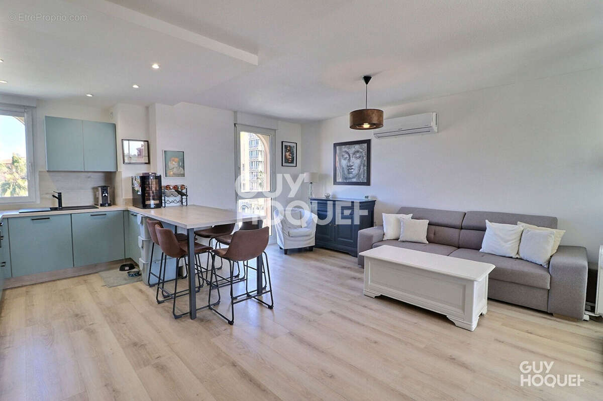 Appartement à LATTES