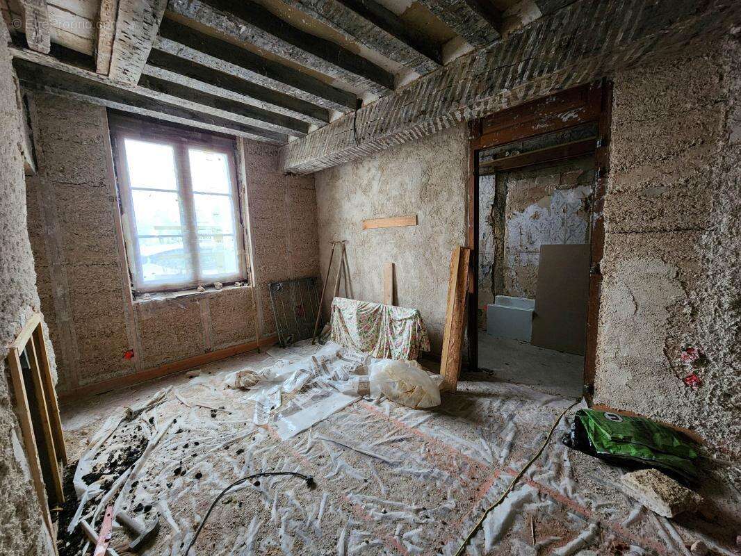 Appartement à DROUE