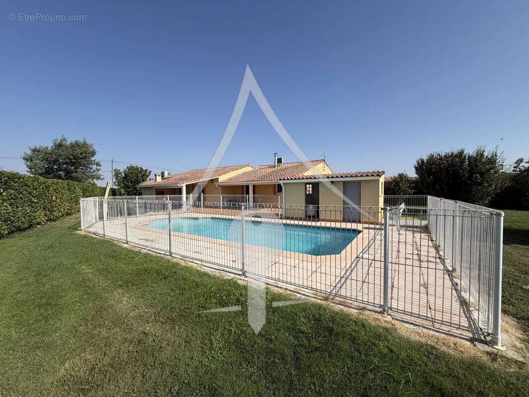 Charmante maison T5 avec piscine et jardin à Longages - photo 16