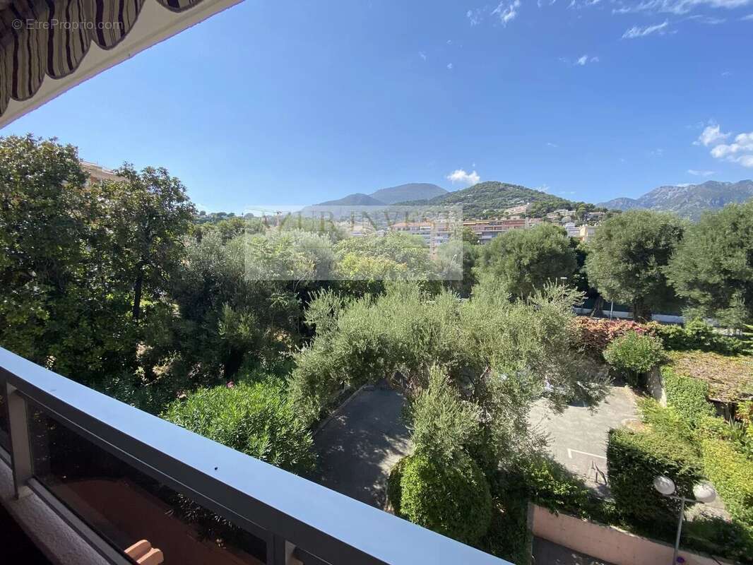 Appartement à ROQUEBRUNE-CAP-MARTIN